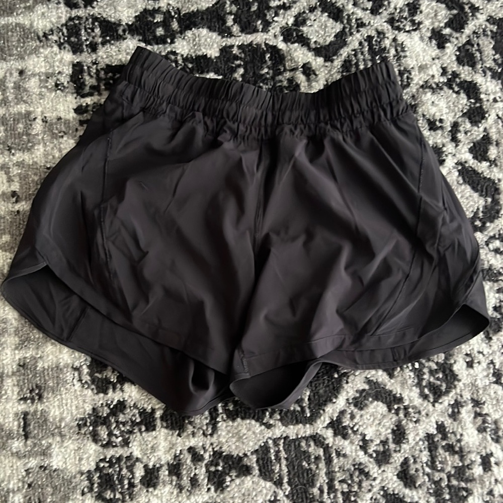 Lululemon Track That Mid-Rise Lined Short 5”